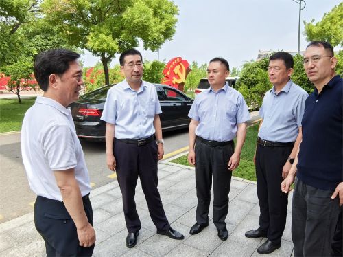 1719990755183942.jpg 企業(yè)新聞【供水集團(tuán)】水發(fā)集團(tuán)黨委副書(shū)記王健一行到濰坊水發(fā)供水集團(tuán)指導(dǎo)工作 (1).jpg